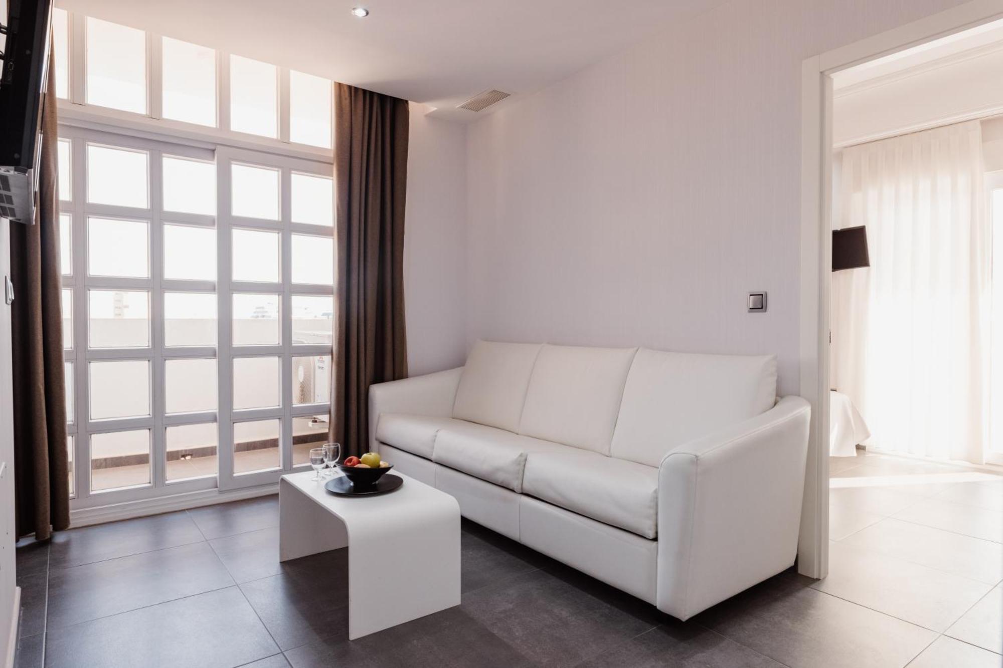 Hotel Los Delfines Ла-Манга-дель-Мар-Менор Экстерьер фото